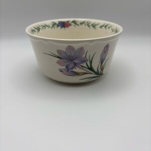 Noritake Conservatory Floral Fruit Bowl 4 1/2 x 2 1/2